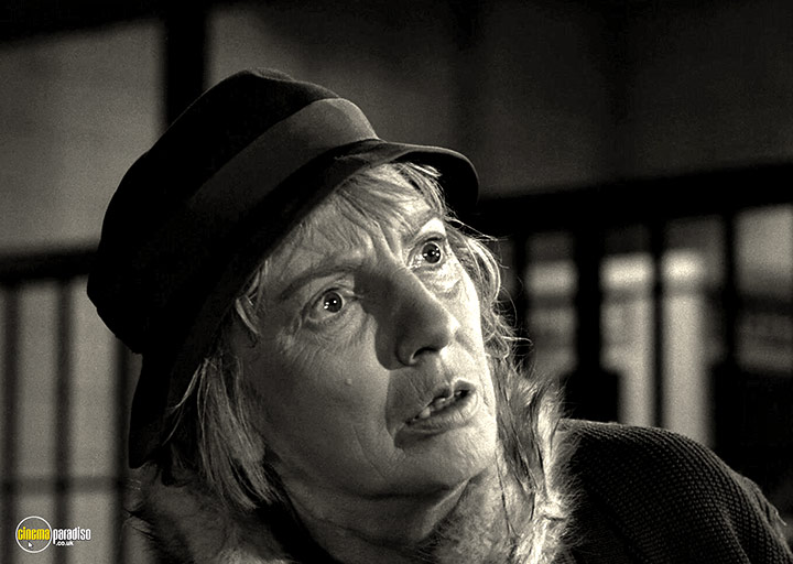 A still #34 from The Twilight Zone: Series 4 (1963)