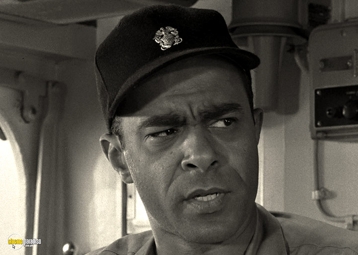 A still #30 from The Twilight Zone: Series 4 (1963)