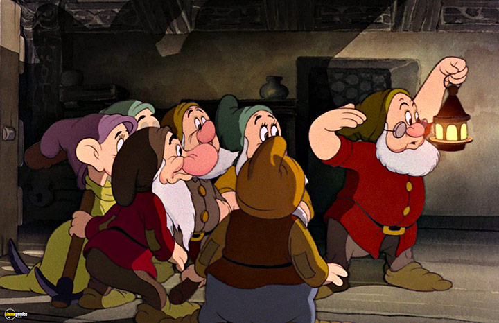 A still #24 from Snow White and the Seven Dwarfs (1937)