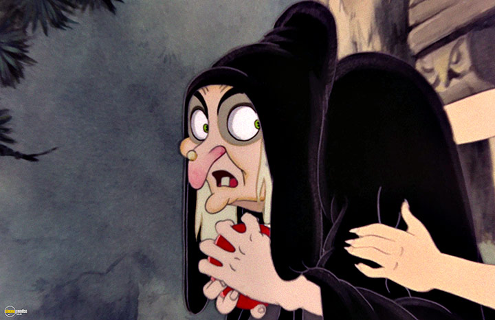 A still #55 from Snow White and the Seven Dwarfs (1937)