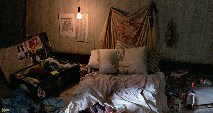 A still #21 from Hellraiser (1987)