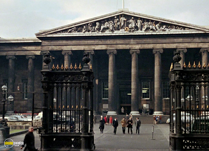 A still #28 from Department S: Series (1970)