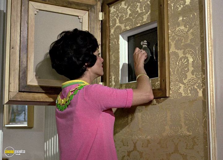 A still #38 from Department S: Series (1970)