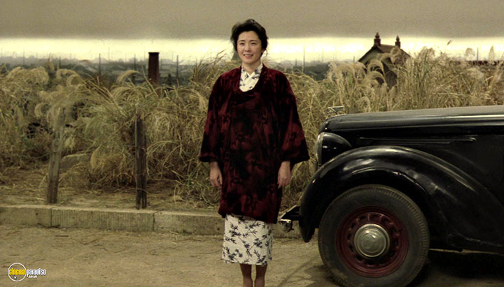 A still #21 from The Sting of Death (1990)