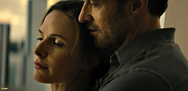 A still #1 from Reminiscence (2021)