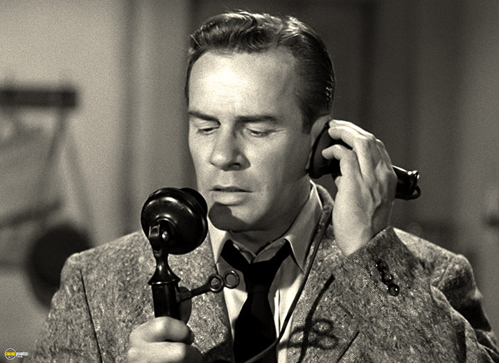 A still #8 from It Came from Outer Space (1953)