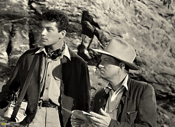 A still #14 from It Came from Outer Space (1953)
