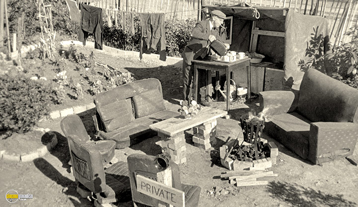 A still #31 from Ronnie Barker: A Home of Your Own (1964)