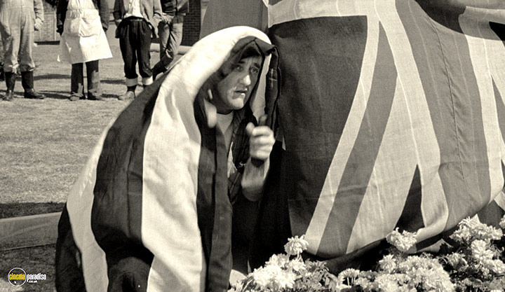A still #24 from Ronnie Barker: A Home of Your Own (1964)