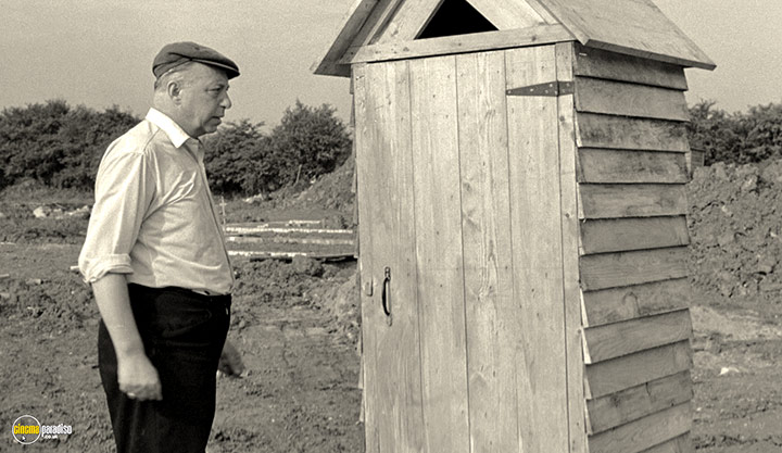 A still #63 from Ronnie Barker: A Home of Your Own (1964)