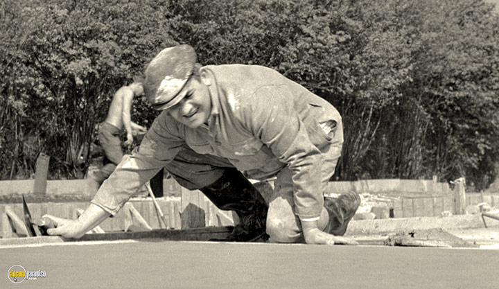 A still #64 from Ronnie Barker: A Home of Your Own (1964)