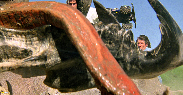 A still #18 from Tremors 2 (1996)