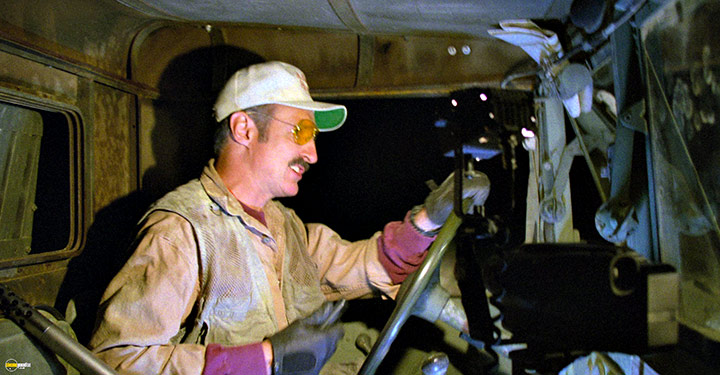A still #26 from Tremors 2 (1996)