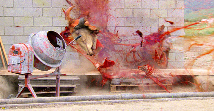 A still #47 from Tremors 2 (1996)