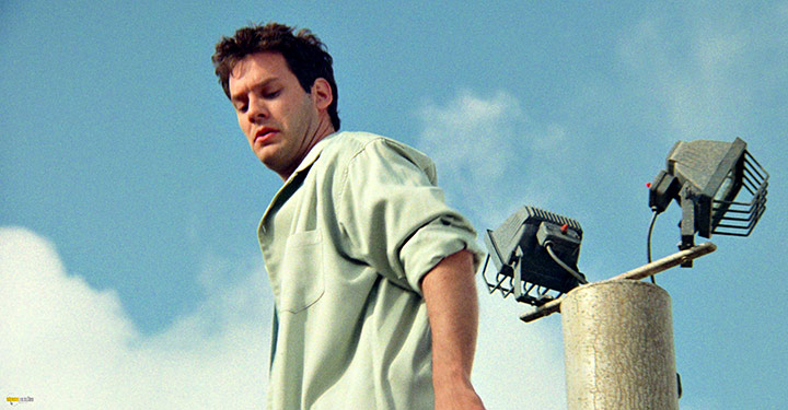 A still #55 from Tremors 2 (1996)