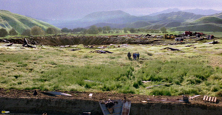 A still #64 from Tremors 2 (1996)