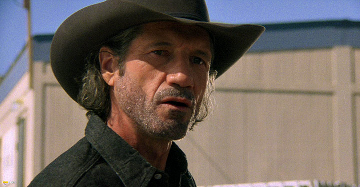 A still #67 from Tremors 2 (1996)