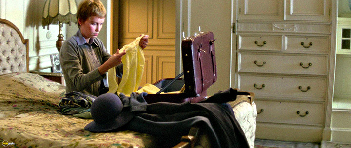A still #50 from Full Circle (1977)