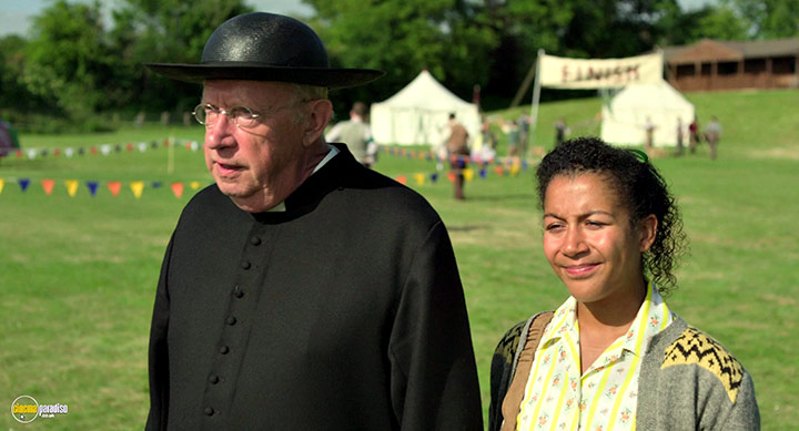 A still #7 from Father Brown: Series 11 (2024)