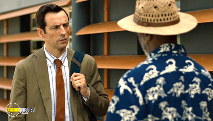 A still #31 from Death in Paradise: Series 13 (2024)