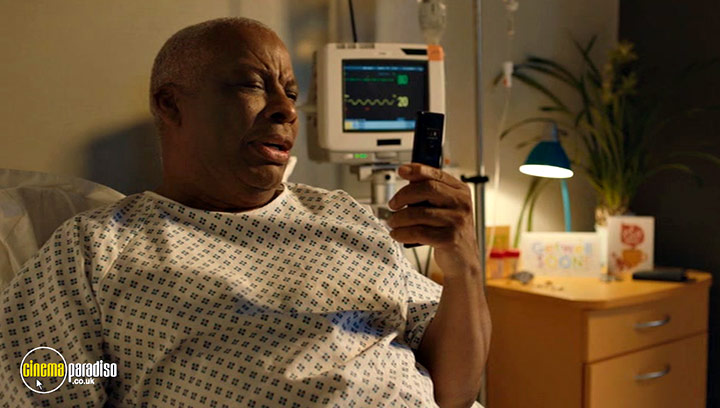 A still #48 from Death in Paradise: Series 13 (2024)