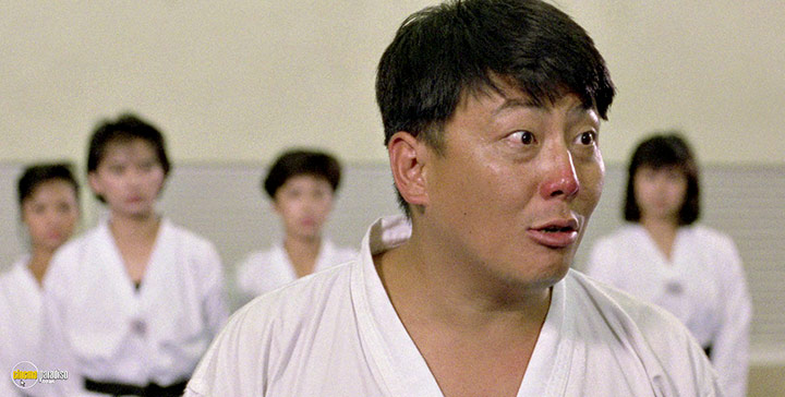 A still #58 from The Inspector Wears Skirts 2 (1989)