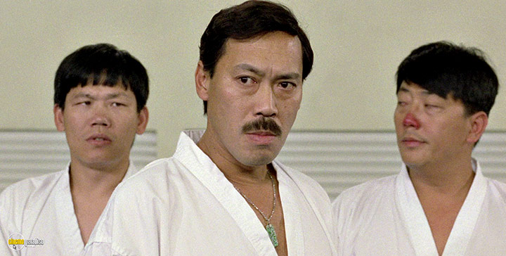 A still #63 from The Inspector Wears Skirts 2 (1989)