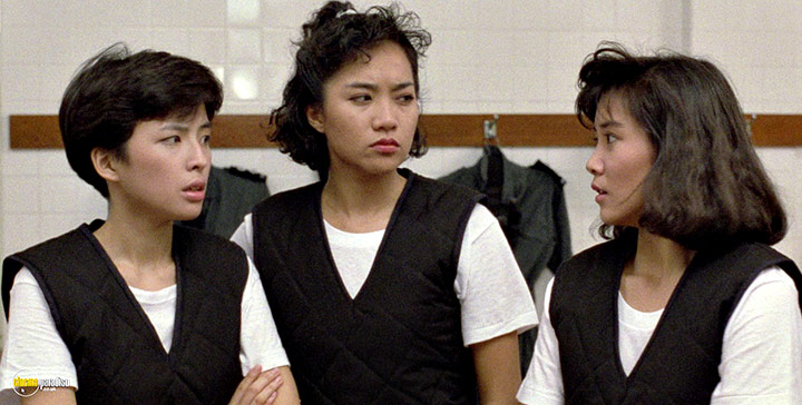 A still #101 from The Inspector Wears Skirts 2 (1989)