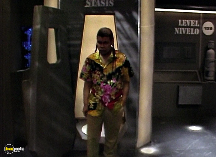 A still #60 from Red Dwarf: Series 1 (1988)
