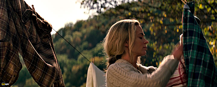 A still #16 from A Quiet Place (2018)
