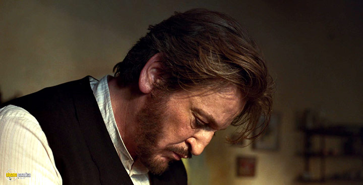 A still #21 from The Taste of Things (2023)