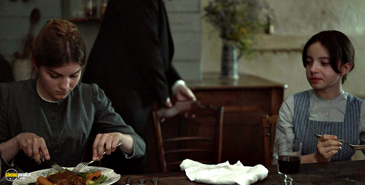A still #37 from The Taste of Things (2023)