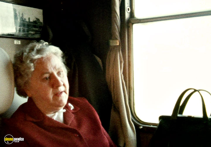 A still #8 from Land of Silence and Darkness (1971)