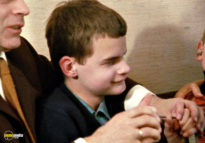 A still #33 from Land of Silence and Darkness (1971)