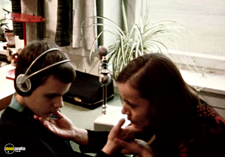 A still #43 from Land of Silence and Darkness (1971)