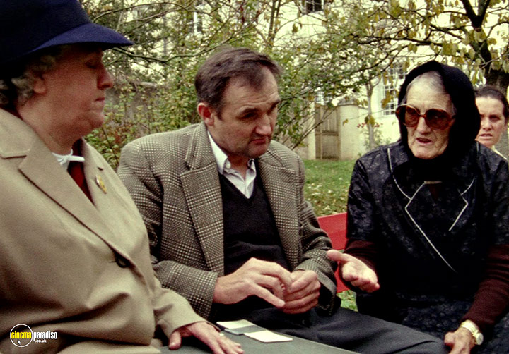 A still #63 from Land of Silence and Darkness (1971)