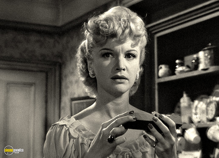 A still #5 from Pool of London (1951)