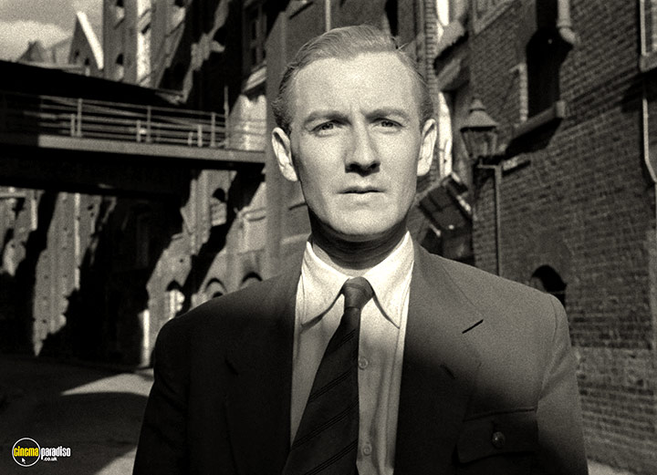 A still #7 from Pool of London (1951)