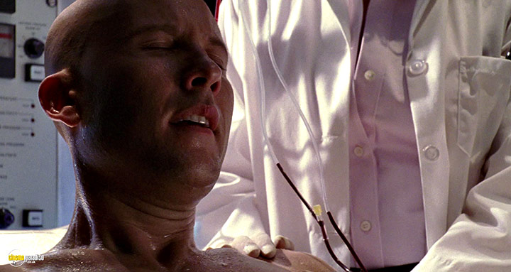 A still #8 from Smallville: Series 4 (2004)