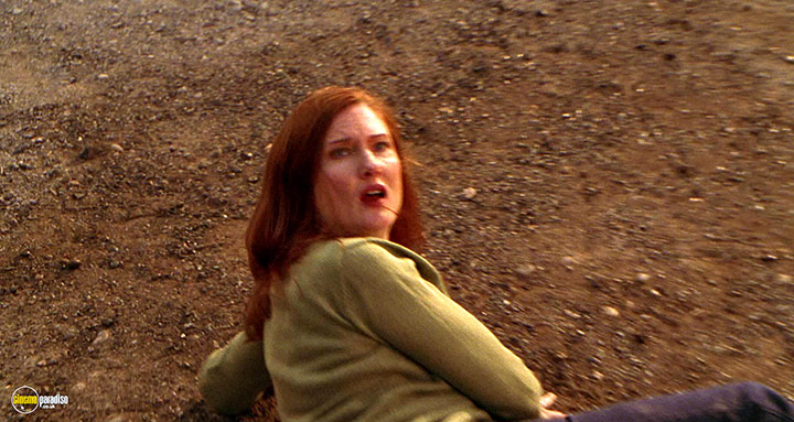 A still #22 from Smallville: Series 4 (2004)
