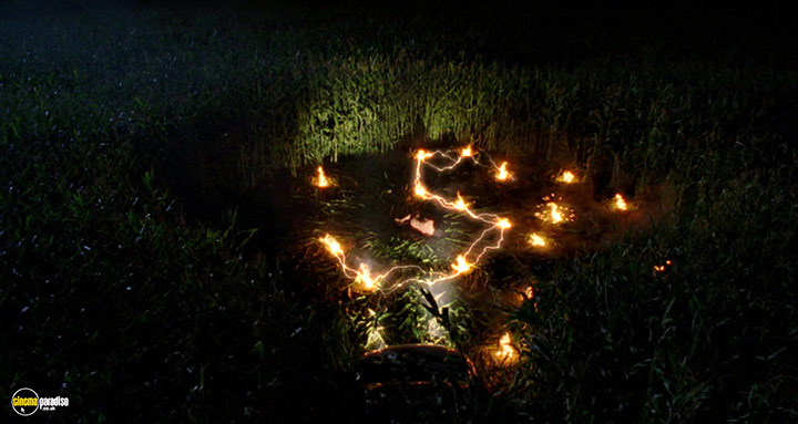 A still #29 from Smallville: Series 4 (2004)