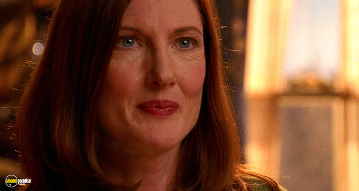 A still #33 from Smallville: Series 4 (2004)