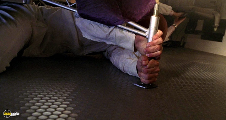 A still #37 from Smallville: Series 4 (2004)