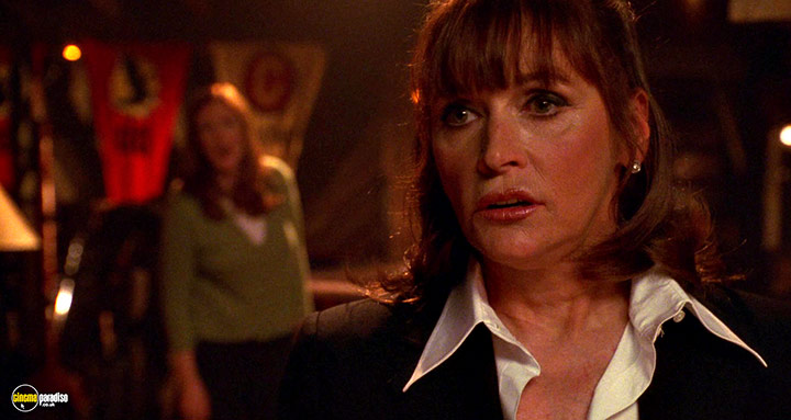 A still #25 from Smallville: Series 4 (2004)