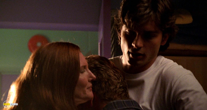 A still #55 from Smallville: Series 4 (2004)