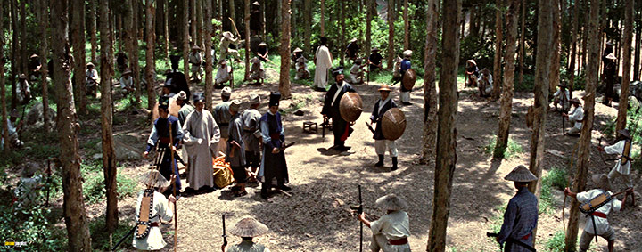 A still #31 from The Valiant Ones (1975)