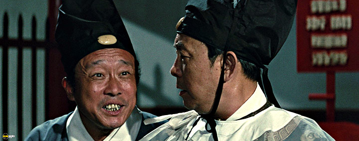 A still #33 from The Valiant Ones (1975)