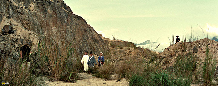 A still #45 from The Valiant Ones (1975)