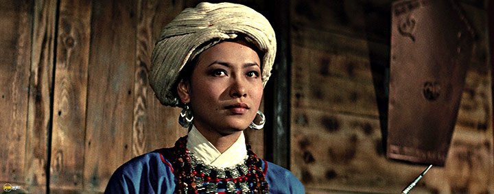 A still #59 from The Valiant Ones (1975)