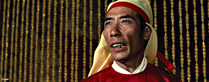 A still #61 from The Valiant Ones (1975)